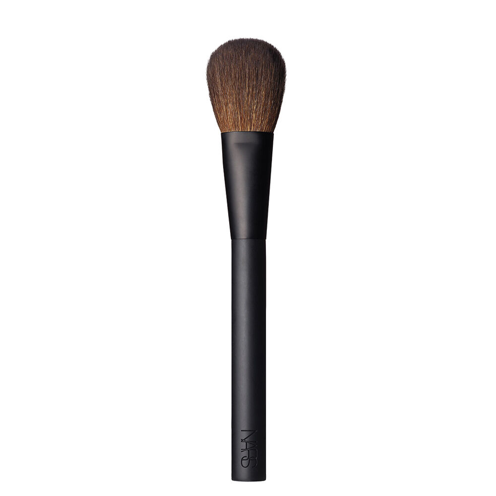 makeup blusher brush